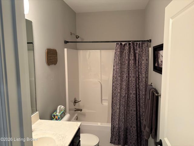2418 Irish Bend Ct, Fisherville, KY 40023