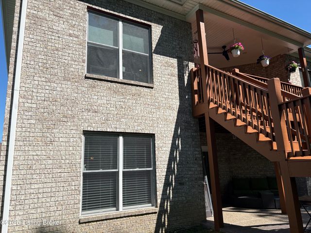 2418 Irish Bend Ct, Fisherville, KY 40023