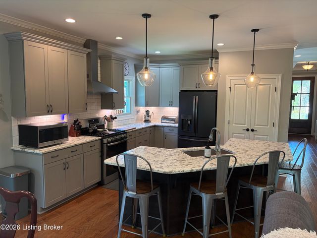 2418 Irish Bend Ct, Fisherville, KY 40023
