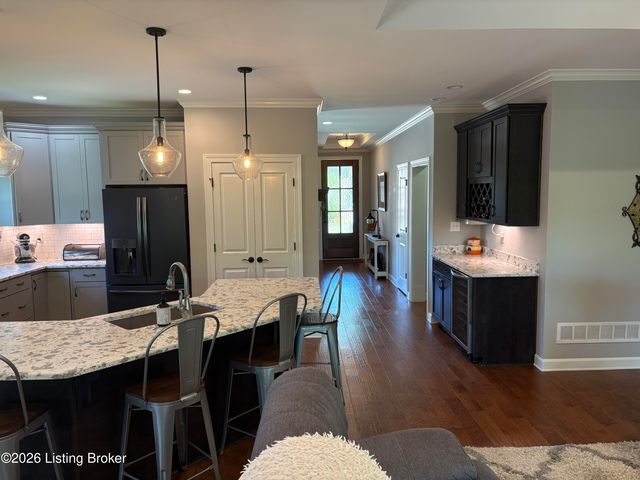2418 Irish Bend Ct, Fisherville, KY 40023