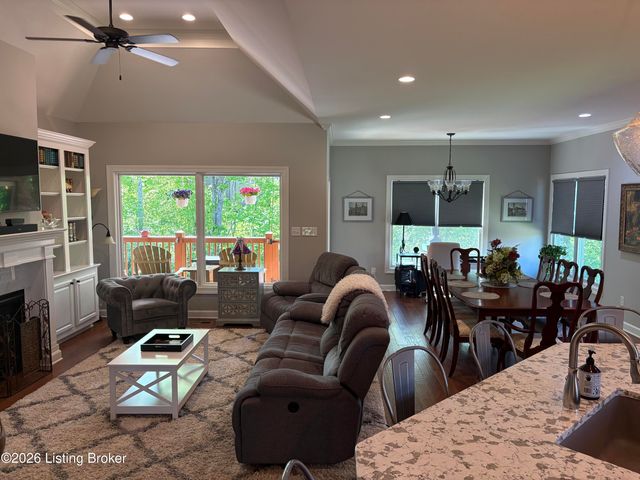 2418 Irish Bend Ct, Fisherville, KY 40023