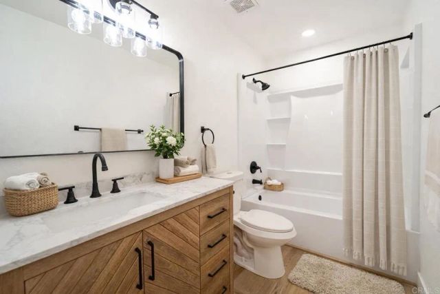 1306 W San Ysidro Boulevard D, San Diego, CA 92173