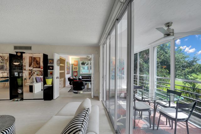 804 CYPRESS GROVE Lane 210, Pompano Beach, FL 33069