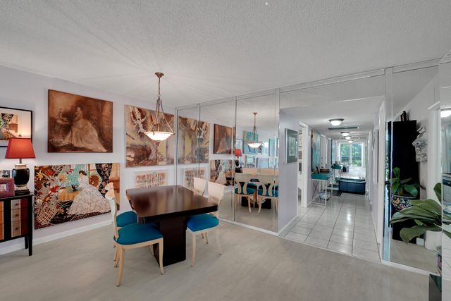 804 CYPRESS GROVE Lane 210, Pompano Beach, FL 33069