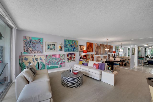 804 CYPRESS GROVE Lane 210, Pompano Beach, FL 33069