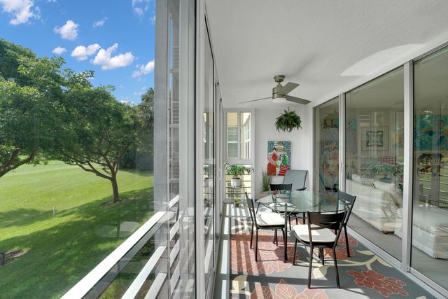 804 CYPRESS GROVE Lane 210, Pompano Beach, FL 33069