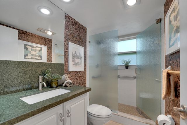 804 CYPRESS GROVE Lane 210, Pompano Beach, FL 33069