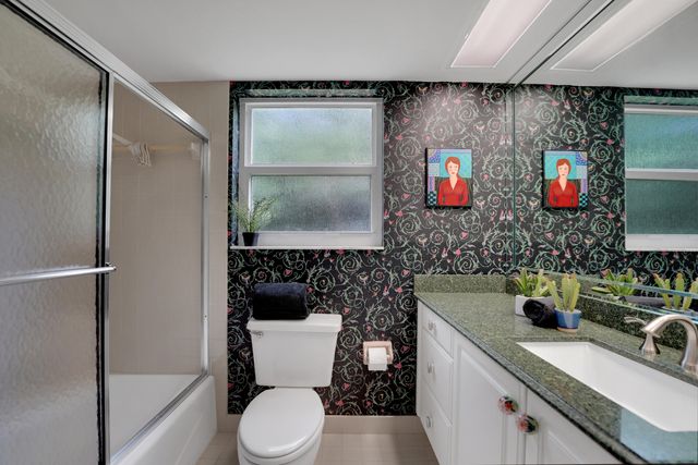 804 CYPRESS GROVE Lane 210, Pompano Beach, FL 33069