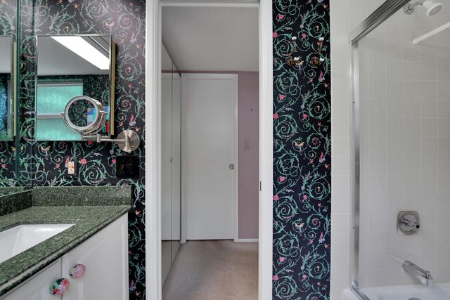 804 CYPRESS GROVE Lane 210, Pompano Beach, FL 33069