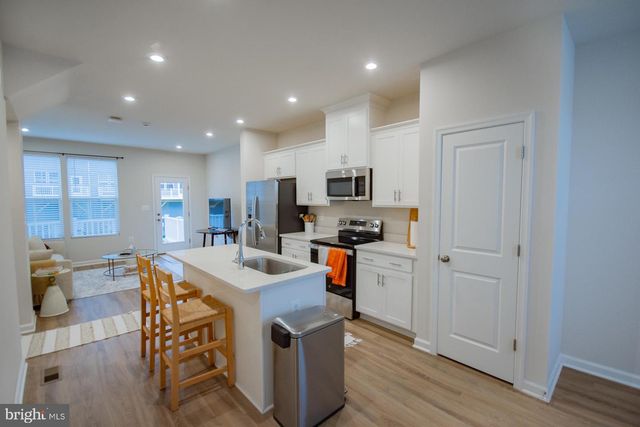 34 COOLIDGE AVE, Ranson, WV 25438