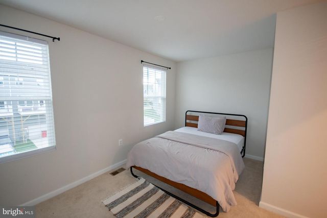 34 COOLIDGE AVE, Ranson, WV 25438