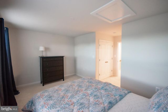 34 COOLIDGE AVE, Ranson, WV 25438