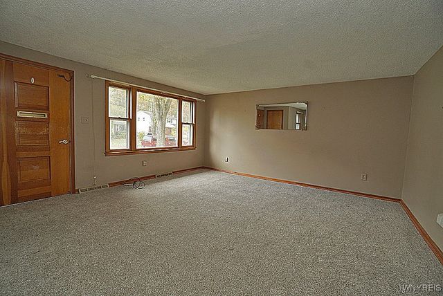 1255 Doebler Drive, North Tonawanda, NY 14120