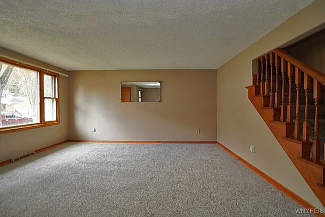 1255 Doebler Drive, North Tonawanda, NY 14120