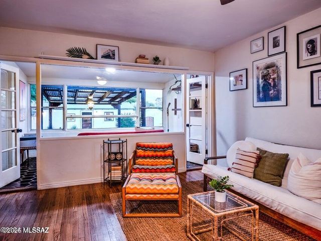 1700 N Winstel Boulevard, Tucson, AZ 85716