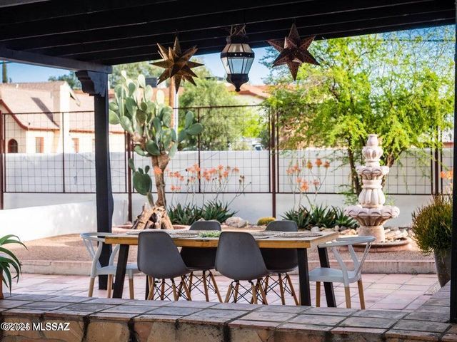 1700 N Winstel Boulevard, Tucson, AZ 85716