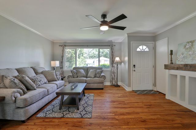 957 Varsity Avenue, Columbus, OH 43221