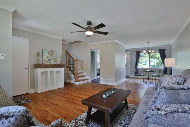 957 Varsity Avenue, Columbus, OH 43221