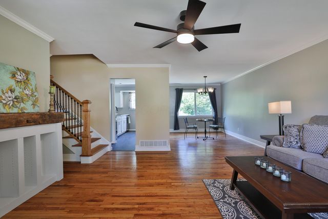 957 Varsity Avenue, Columbus, OH 43221