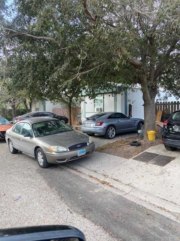 306 E Pino Street, San Juan, TX 78589