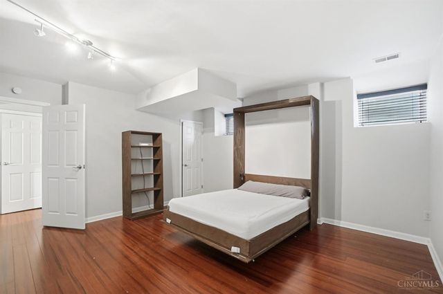 2625 Cleinview Avenue, Cincinnati, OH 45206