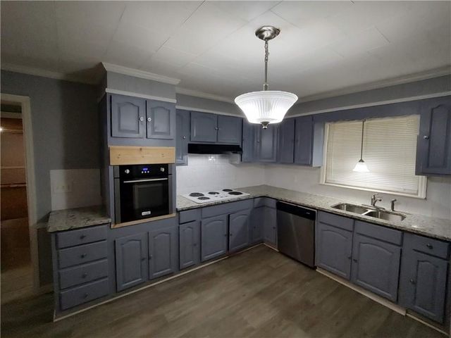 2772 E Lake Road, Mcdonough, GA 30252