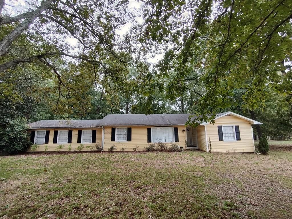 2772 E Lake Road, Mcdonough, GA 30252