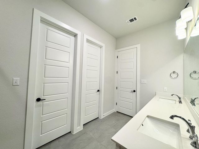 129 Cotton Tree TER, Dripping Springs, TX 78620