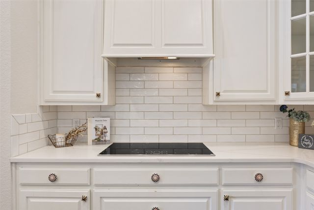 319 Winding Creek Lane, Waco, TX 76657