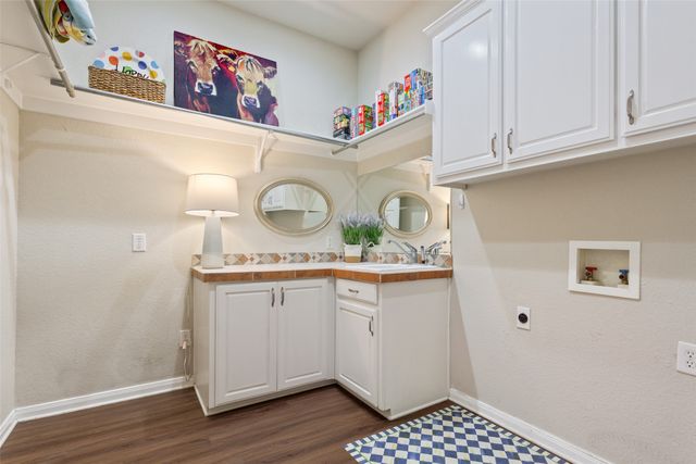 319 Winding Creek Lane, Waco, TX 76657