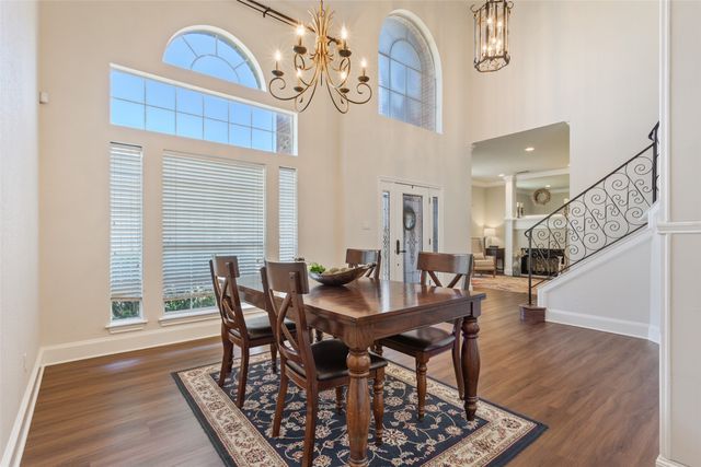 319 Winding Creek Lane, Waco, TX 76657