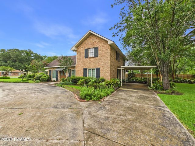 100 Oak Coulee Drive, Lafayette, LA 70507