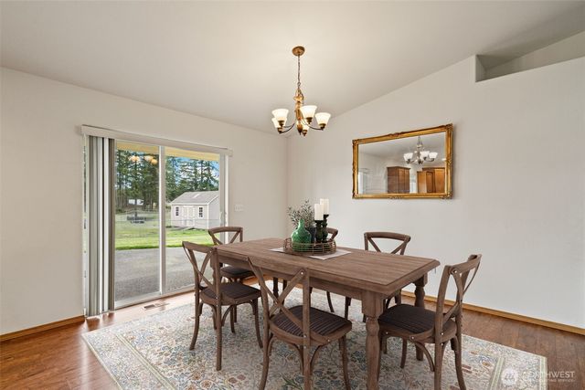 18647 Joselyn Street SW, Rochester, WA 98579