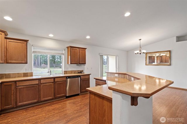 18647 Joselyn Street SW, Rochester, WA 98579