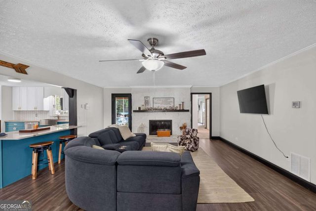 213 Ponderosa Drive, Dallas, GA 30157