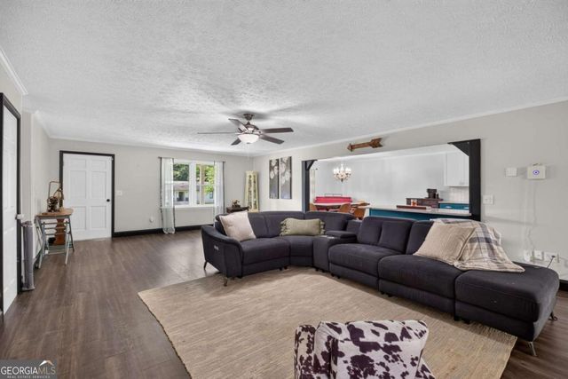 213 Ponderosa Drive, Dallas, GA 30157