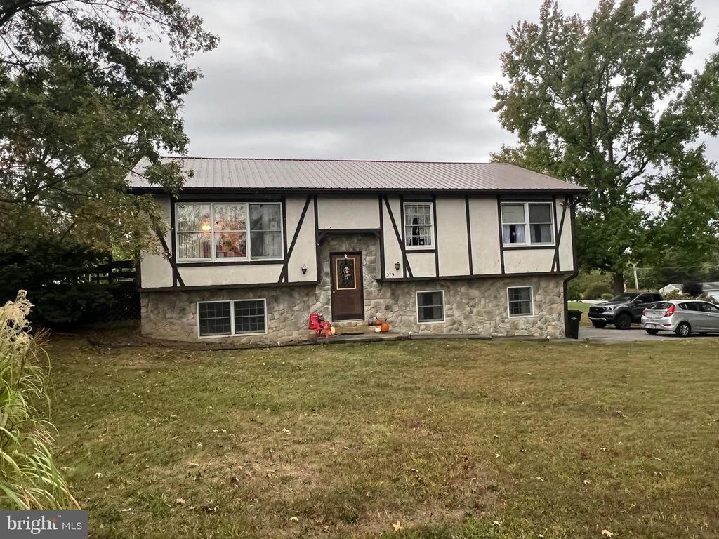 379 LAKE MEADE DR, East Berlin, PA 17316