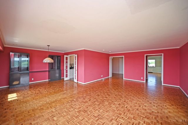1617 E Mcmillan Street, Cincinnati, OH 45206