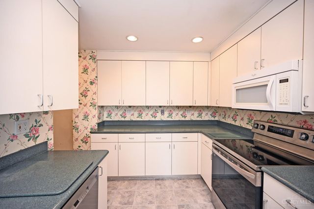 1617 E Mcmillan Street, Cincinnati, OH 45206