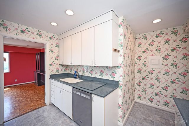 1617 E Mcmillan Street, Cincinnati, OH 45206