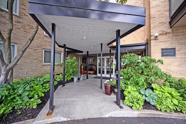 1617 E Mcmillan Street, Cincinnati, OH 45206