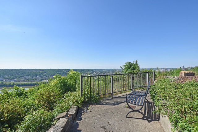 1617 E Mcmillan Street, Cincinnati, OH 45206
