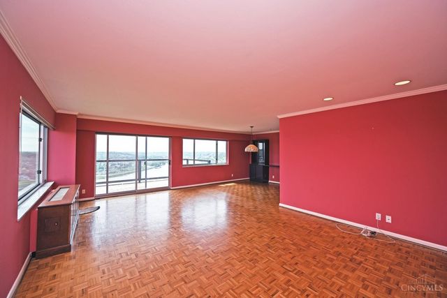 1617 E Mcmillan Street, Cincinnati, OH 45206