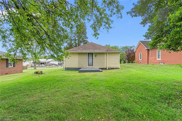 911 Williams Street, Eden, NC 27288