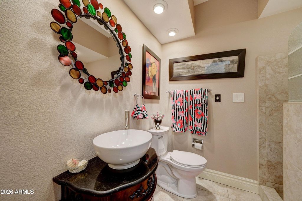 Image 10 of property listing at 4525 N 66TH Street 14, Scottsdale, AZ 85251