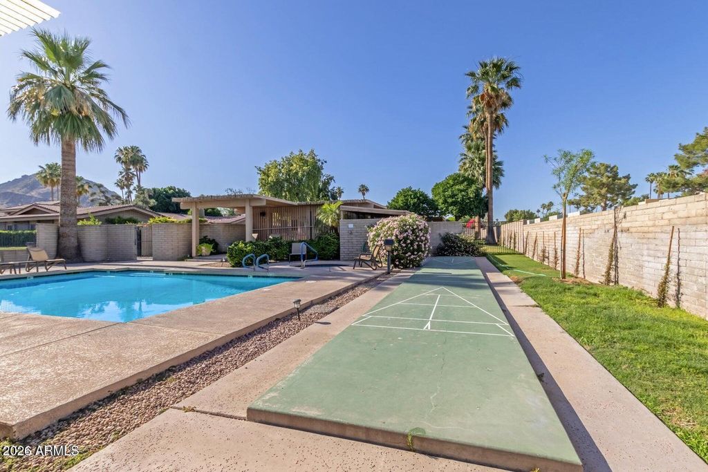 Image 14 of property listing at 4525 N 66TH Street 14, Scottsdale, AZ 85251