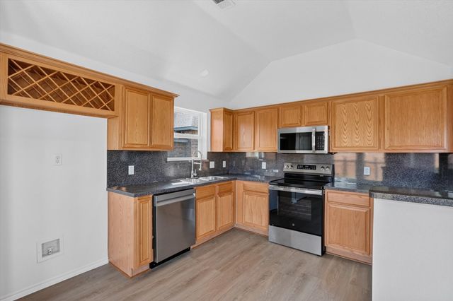 707 Fairview Avenue, Seagoville, TX 75159
