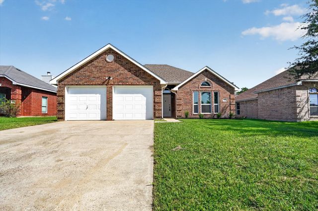 707 Fairview Avenue, Seagoville, TX 75159