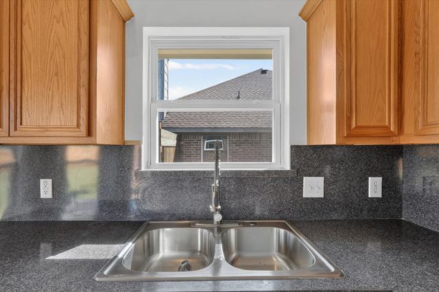 707 Fairview Avenue, Seagoville, TX 75159