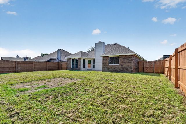 707 Fairview Avenue, Seagoville, TX 75159